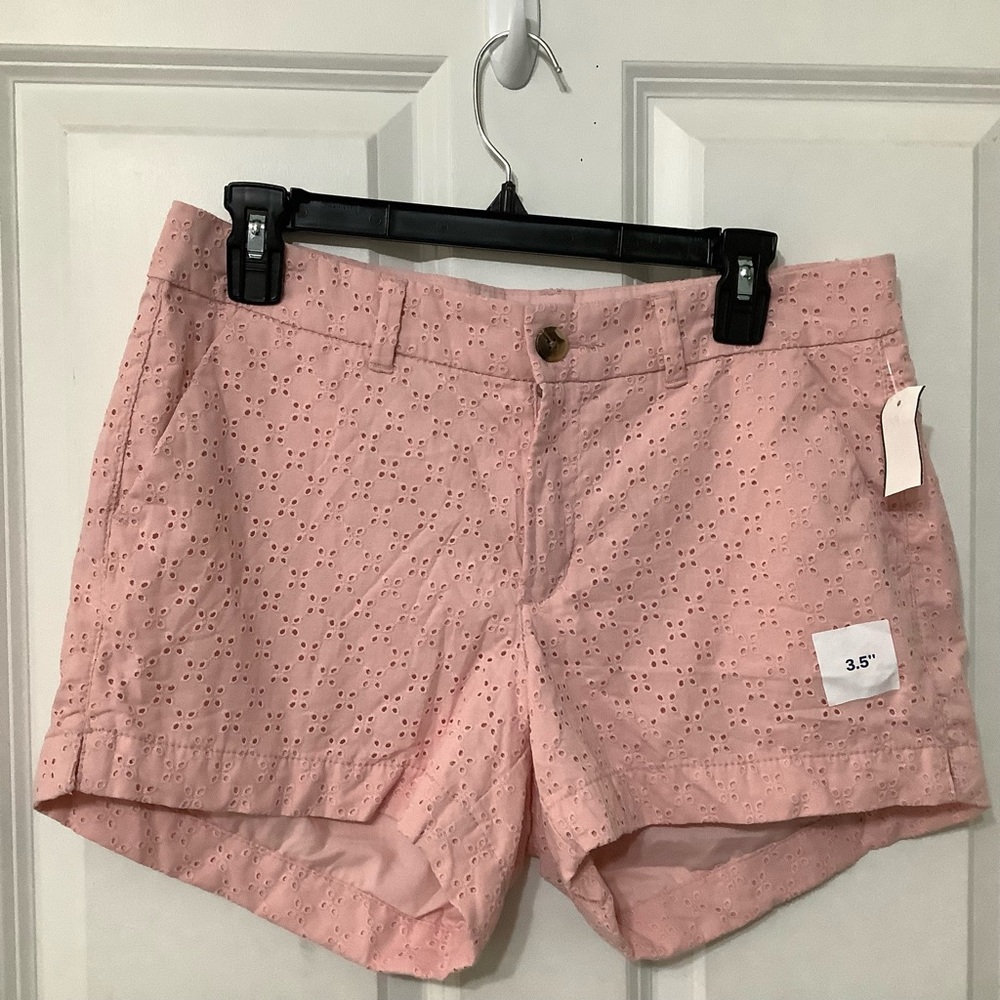 Old Navy  short size 6 NWT color pink.